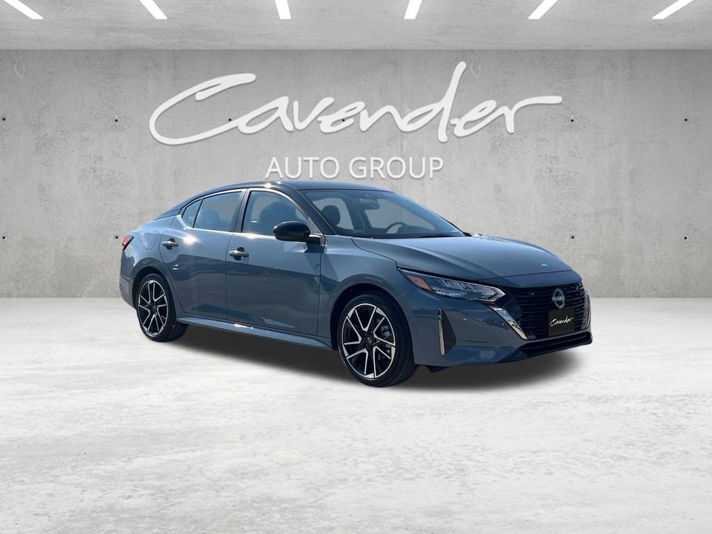 New 2025 Nissan Sentra SR image 2