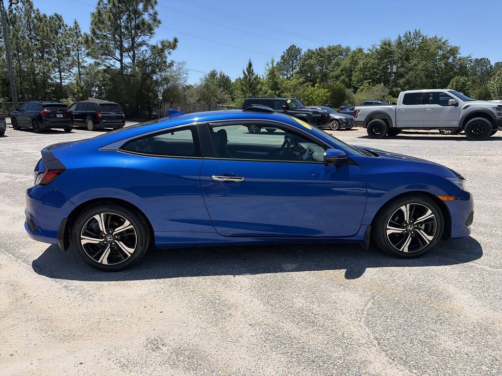 Used 2017 Honda Civic Touring image 8