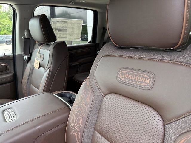 New 2025 RAM 1500 Limited image 15