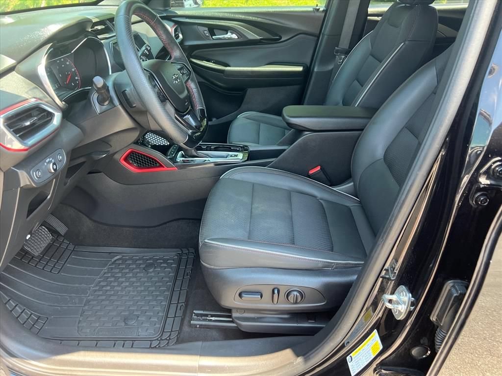 Used 2022 Chevrolet TrailBlazer RS FWD image 11