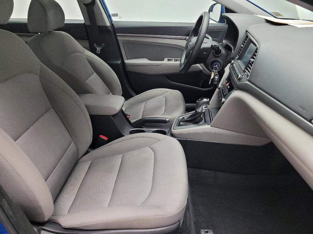 Used 2017 Hyundai Elantra SE image 21