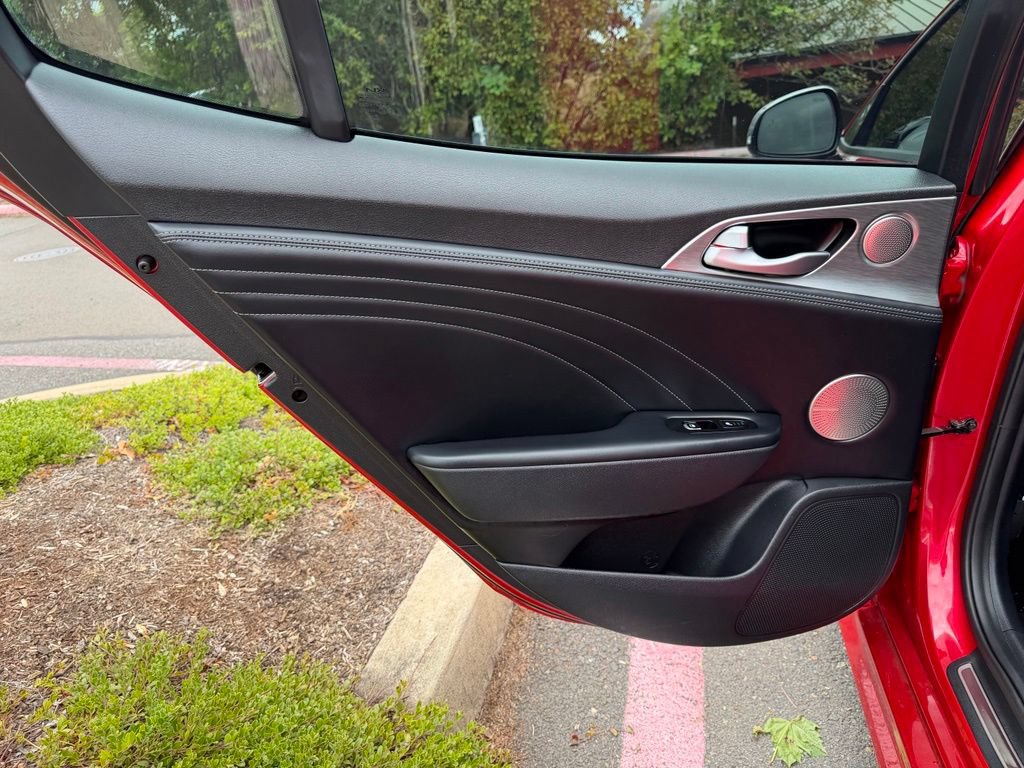 Used 2023 Kia Stinger GT2 AWD/4WD image 28