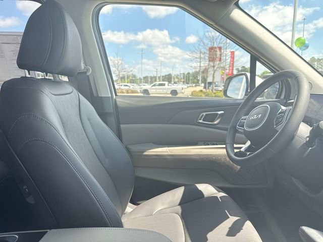 New 2026 Kia Carnival EX image 12