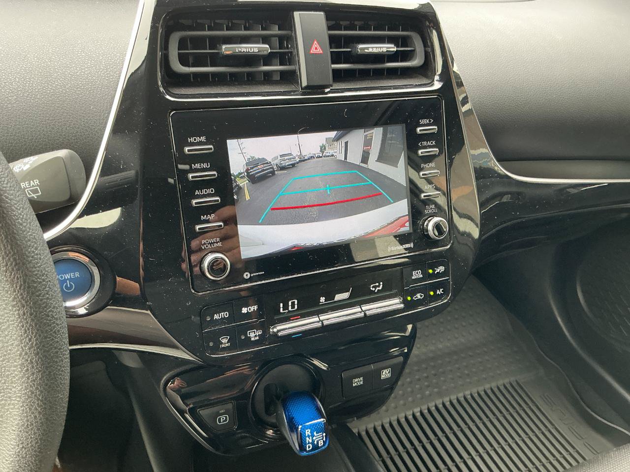 Used 2022 Toyota Prius LE FWD image 15
