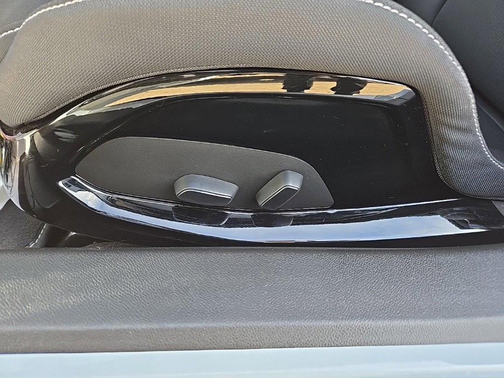 Used 2023 Chevrolet Corvette Stingray Coupe w/ Z51 Performance Package image 48