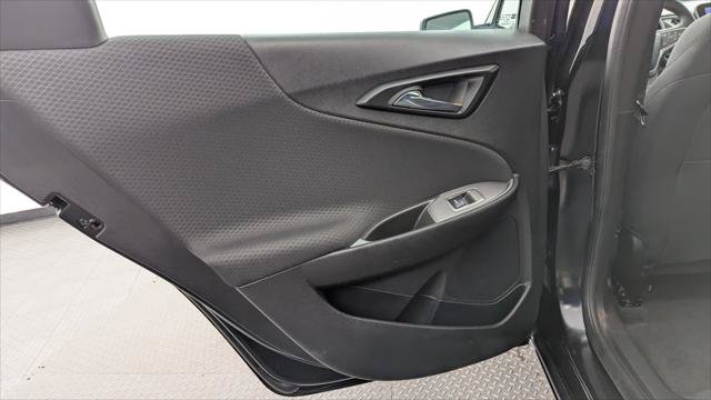 Used 2025 Chevrolet Malibu LT FWD image 16