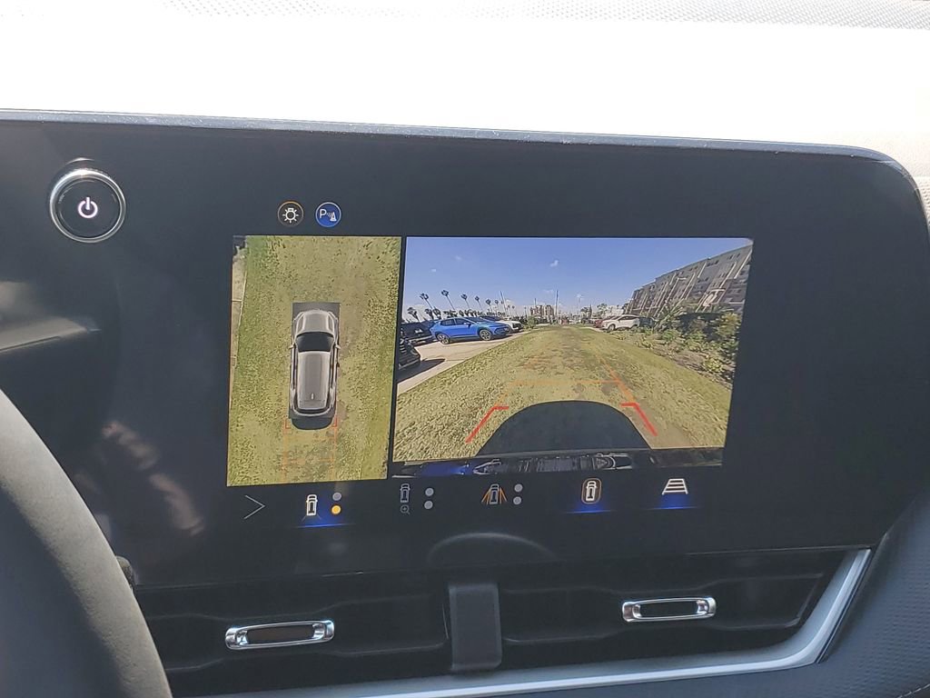 New 2026 Chevrolet Equinox LT image 25