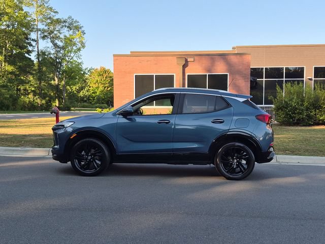 Used 2024 Buick Encore GX Sport Touring AWD/4WD image 10