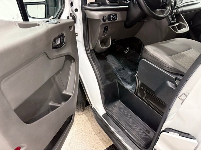 Used 2021 Ford Transit 350 XLT image 25