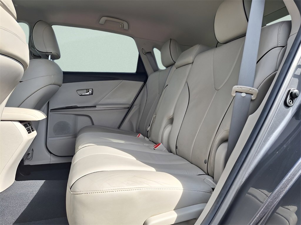 Used 2013 Toyota Venza XLE image 22