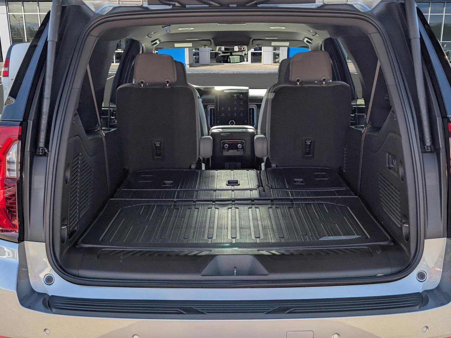 New 2026 GMC Yukon XL Elevation image 10