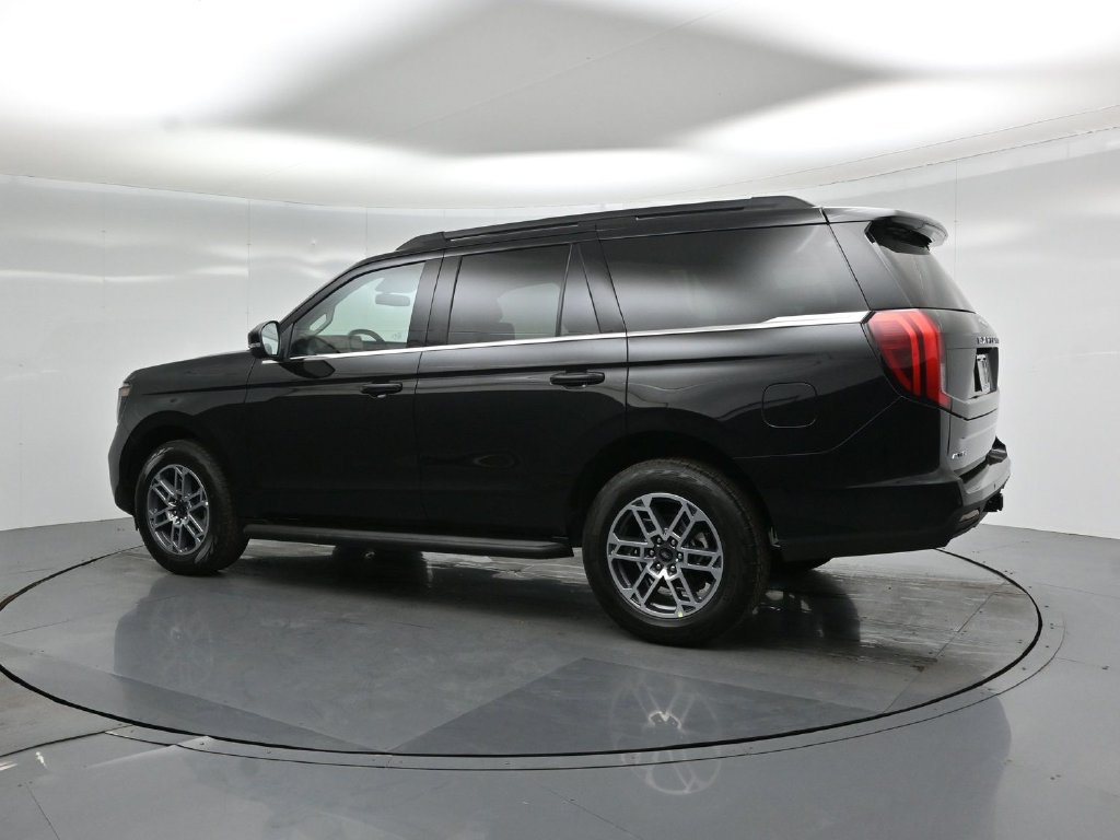 New 2026 Ford Expedition Active AWD/4WD image 6