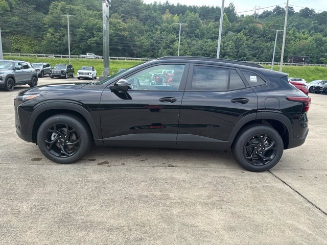New 2026 Chevrolet Trax LT w/ Driver Confidence Package FWD image 4