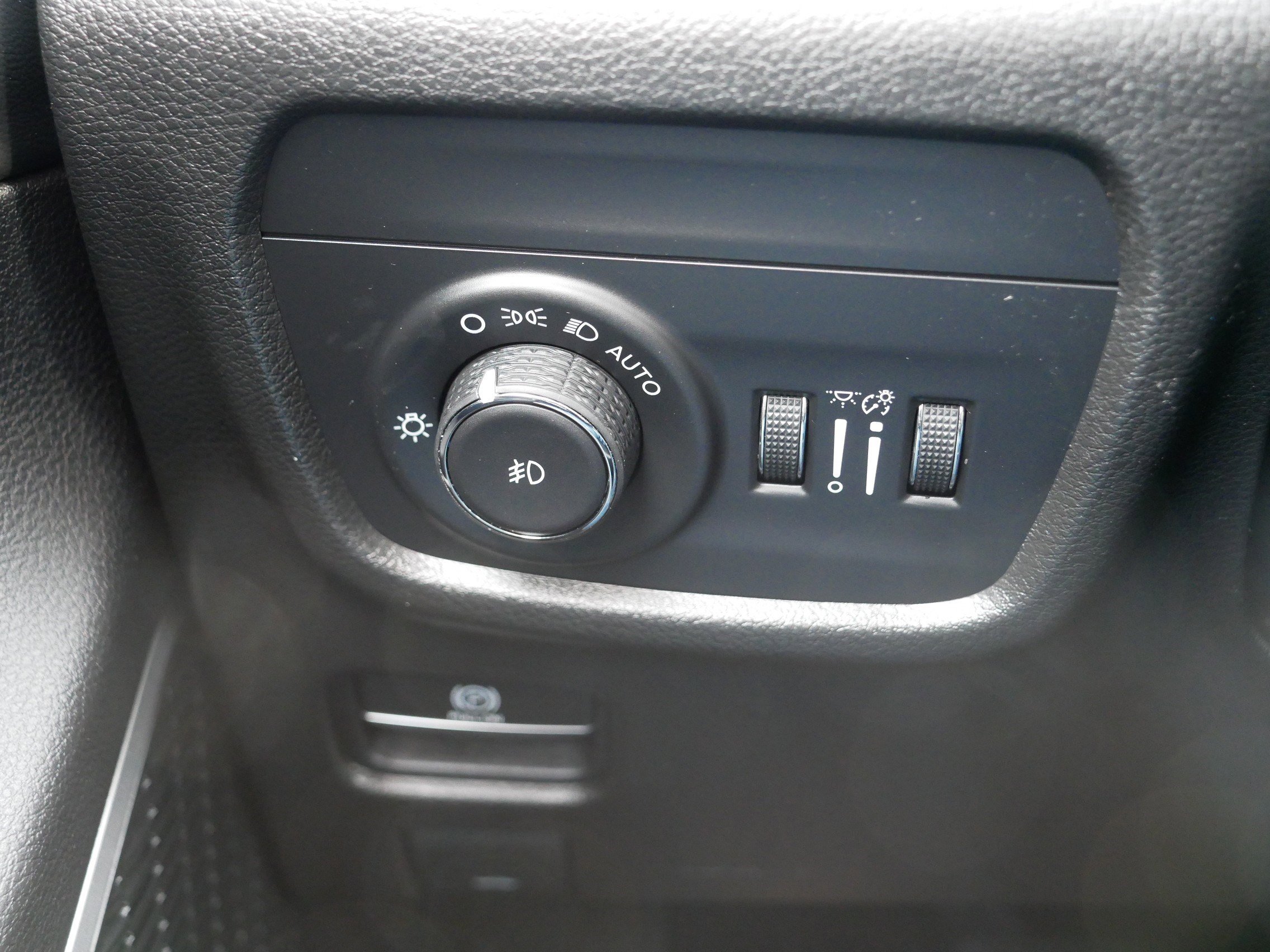 Used 2021 Jeep Grand Cherokee L Limited image 26