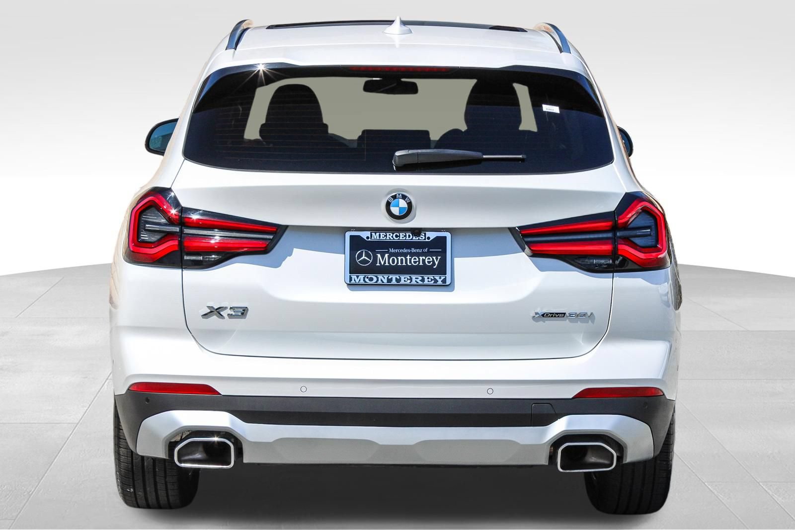 Used 2024 BMW X3 xDrive30i w/ Premium Package AWD/4WD image 7