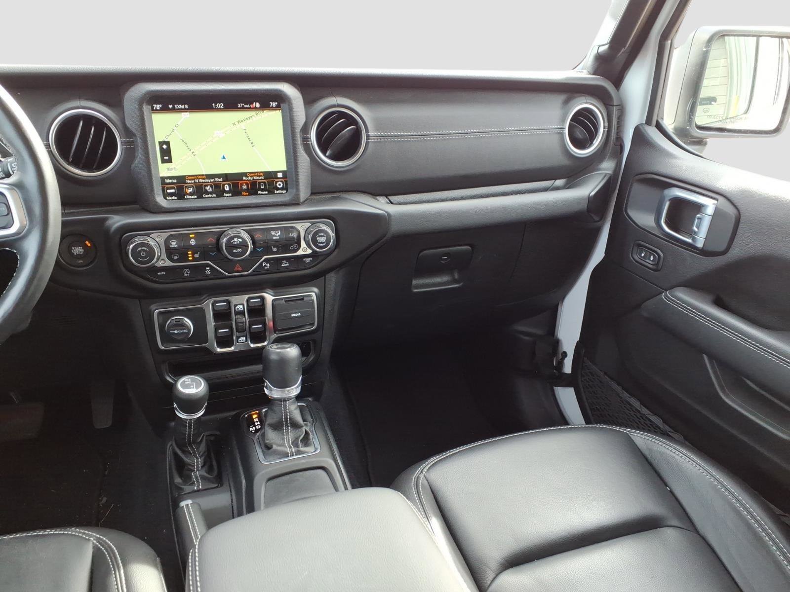 Used 2022 Jeep Wrangler Unlimited Sahara w/ Cold Weather Group image 9