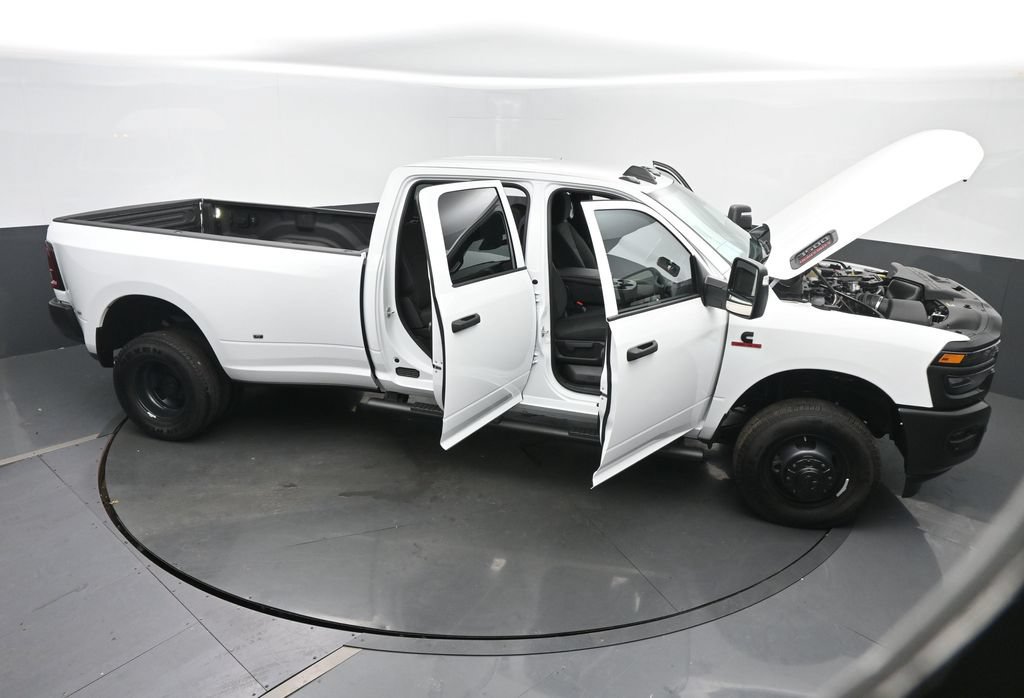 New 2026 RAM 3500 Tradesman AWD/4WD image 79