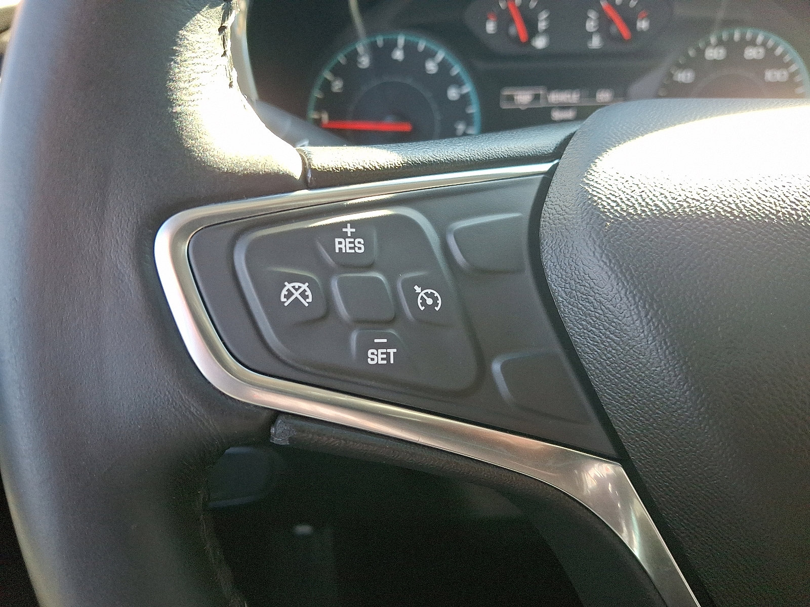 Used 2018 Chevrolet Equinox LT image 20