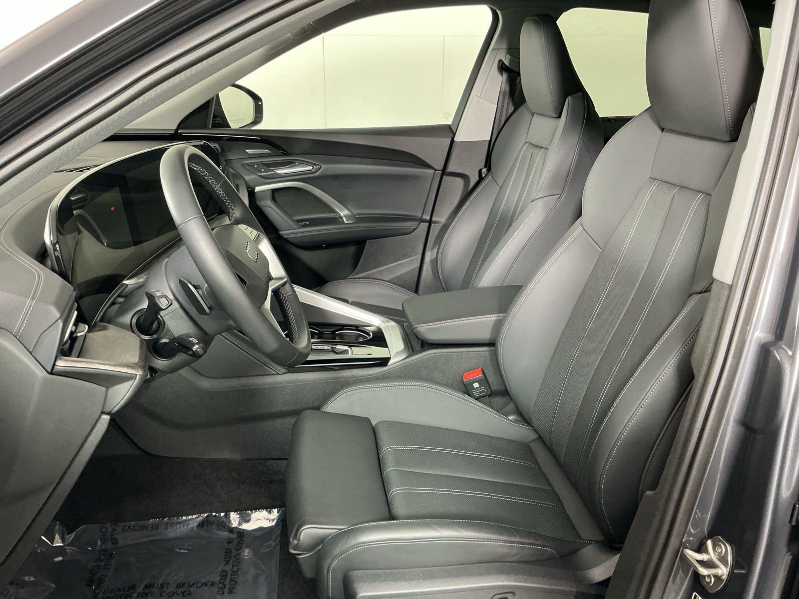 Used 2025 Audi Q5 Premium Plus w/ Premium Plus image 15