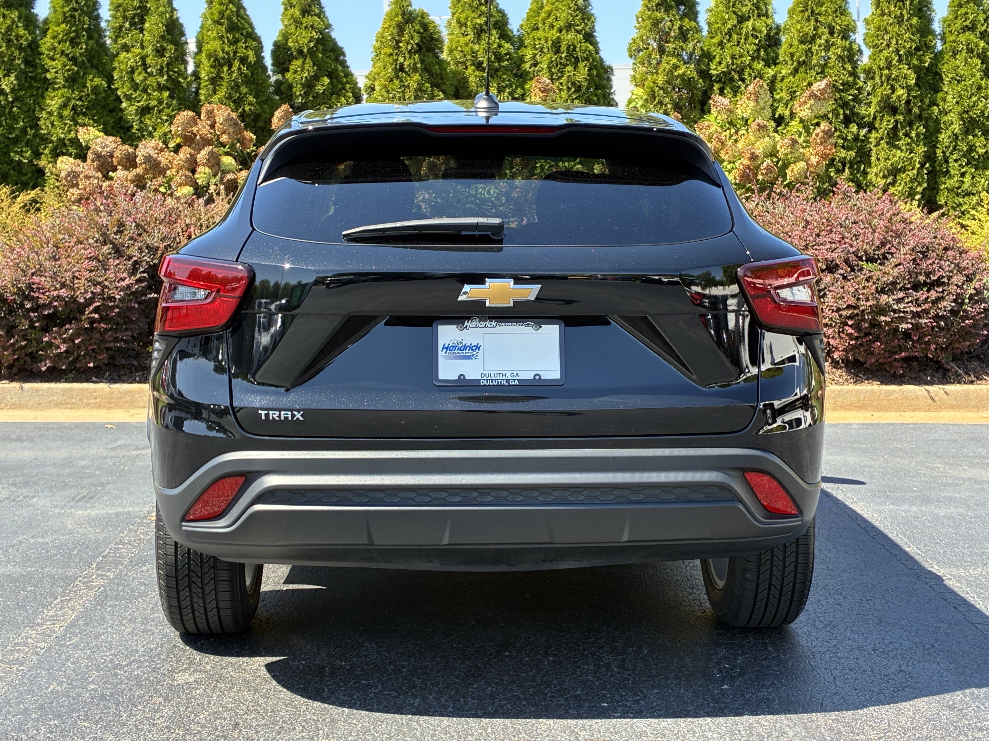 Used 2025 Chevrolet Trax LS w/ LS Convenience Package FWD image 7