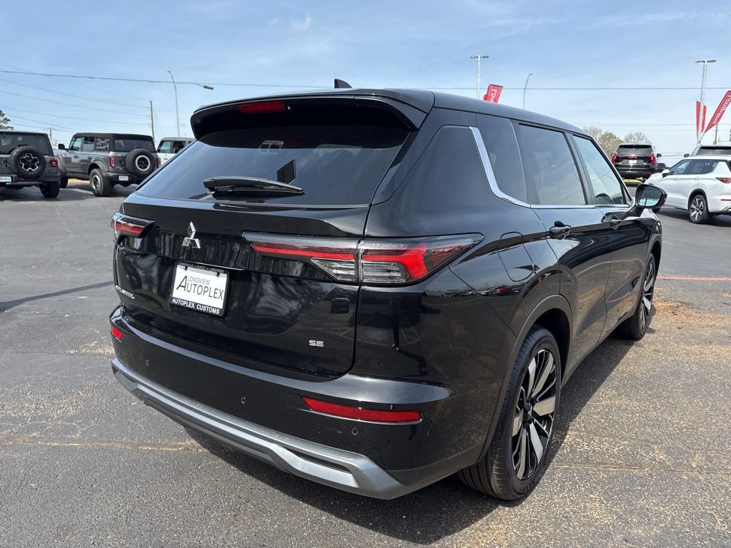 New 2026 Mitsubishi Outlander LE FWD image 6