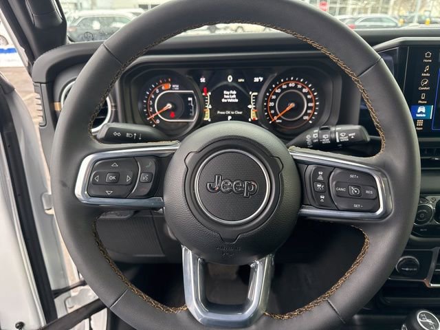 Used 2024 Jeep Wrangler Sahara image 14