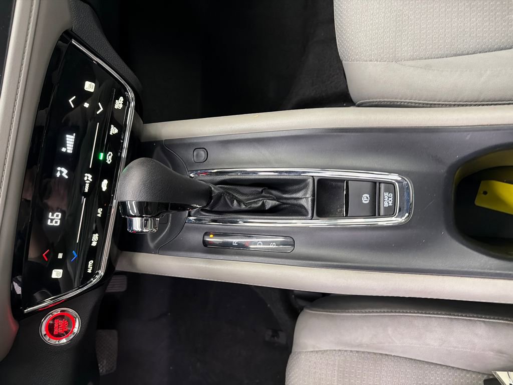 Used 2019 Honda HR-V EX image 32
