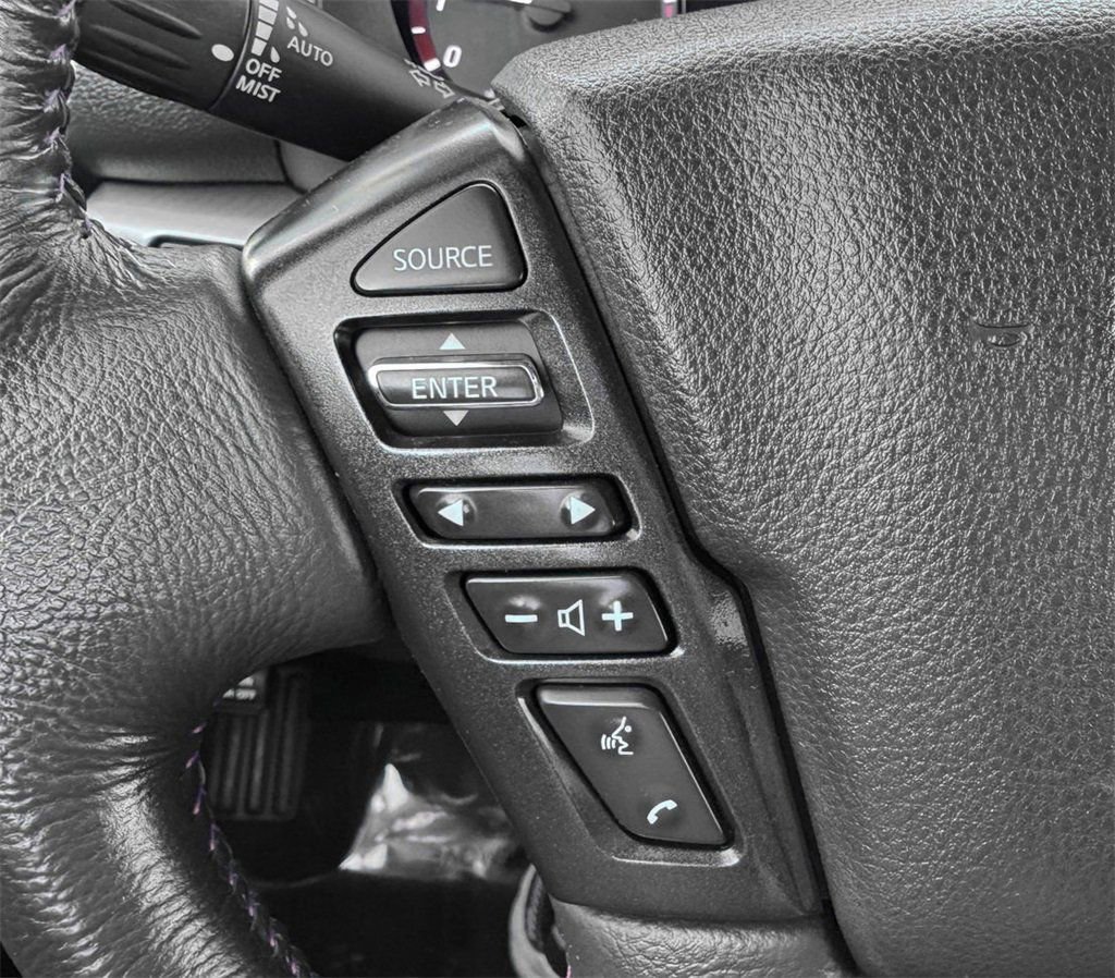 Used 2021 Nissan Titan PRO-4X w/ Pro-4x Utility Package image 18