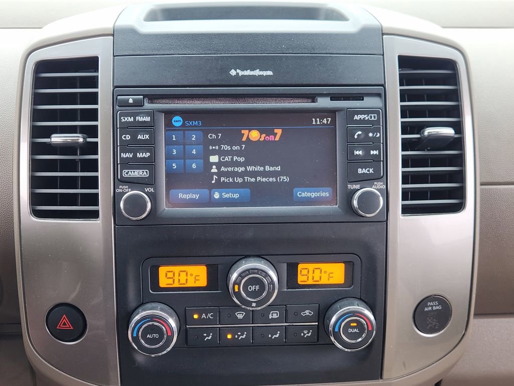 Used 2019 Nissan Frontier SL RWD image 17