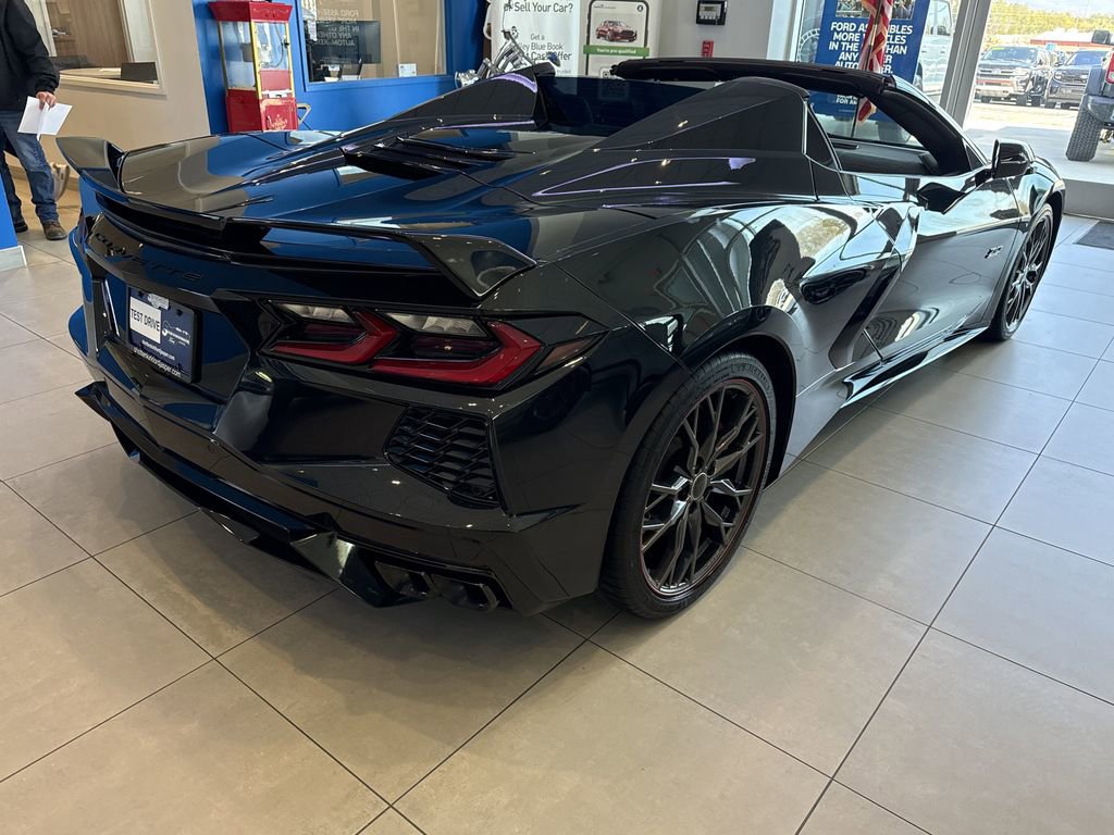 Used 2023 Chevrolet Corvette Stingray Premium Conv w/ Z51 Performance Package image 7
