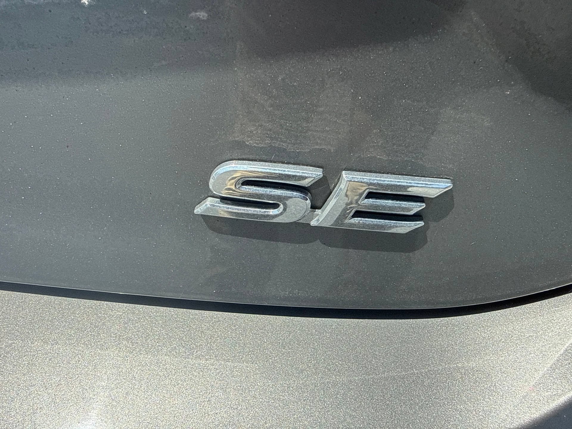 Used 2025 Toyota Camry SE FWD image 7