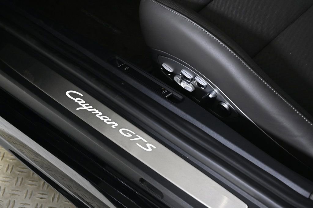 Certified 2025 Porsche 718 Cayman GTS image 21