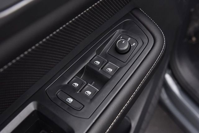 New 2026 Volkswagen Atlas Cross Sport SE image 8