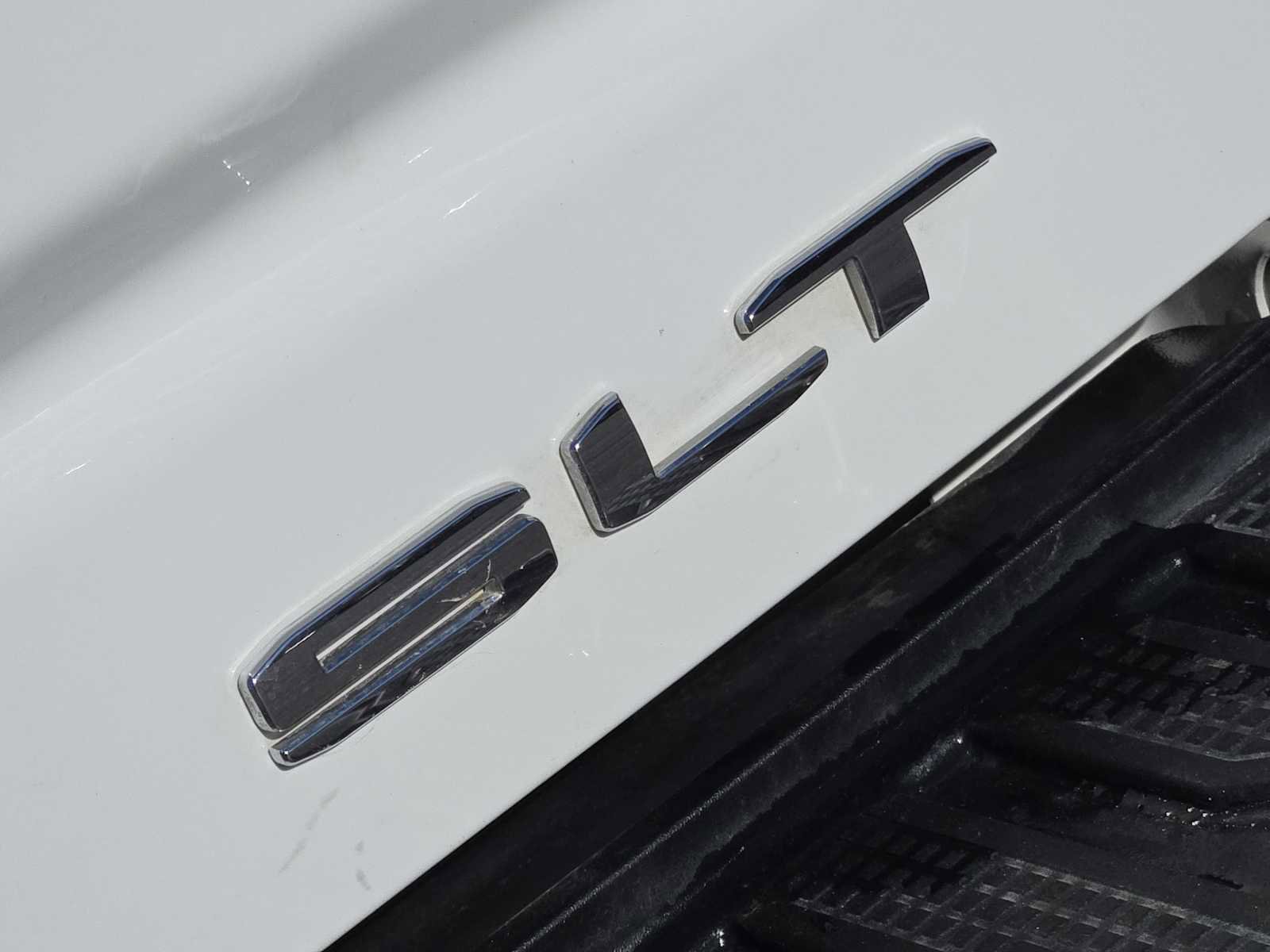 Certified 2025 GMC Sierra 2500 SLT w/ SLT Convenience Package image 12