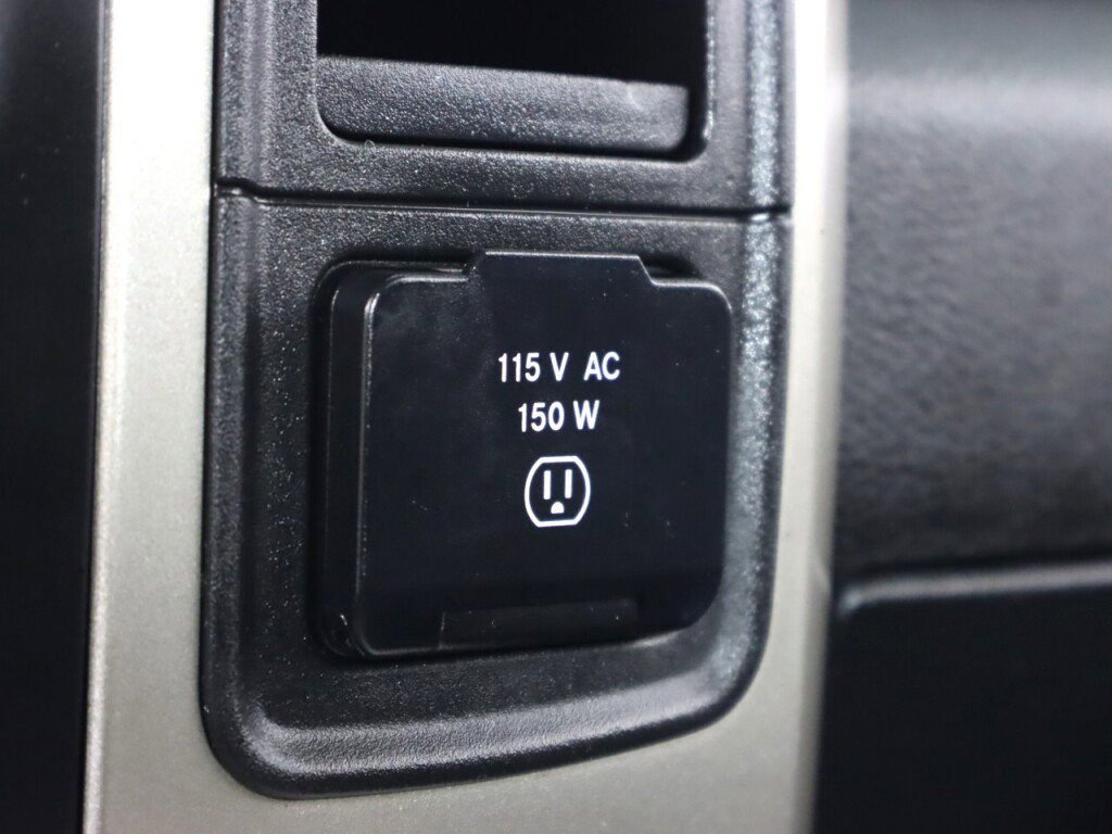 Used 2018 RAM 1500 Outdoorsman image 26