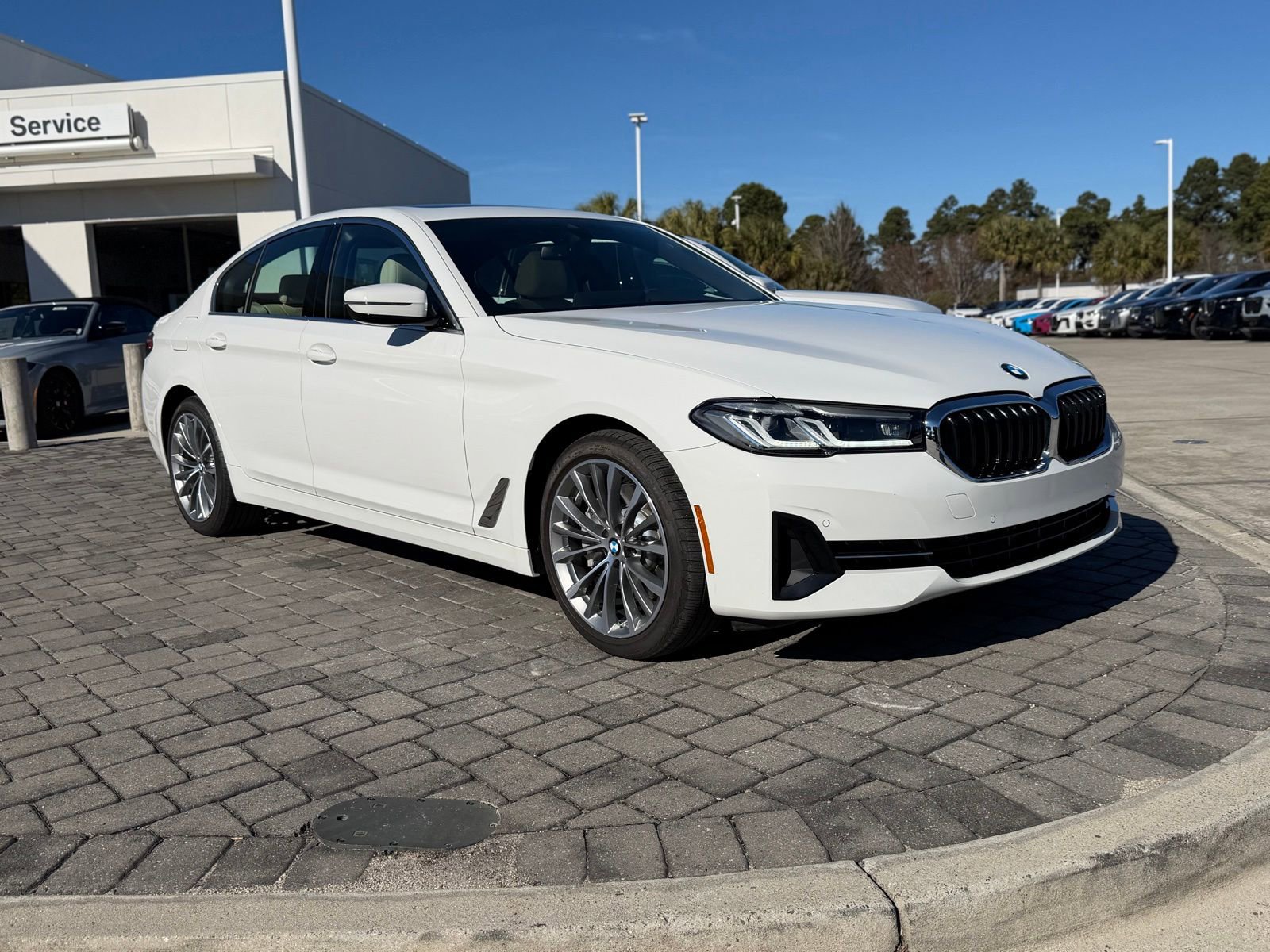 Used 2023 BMW 530i w/ Convenience Package image 7