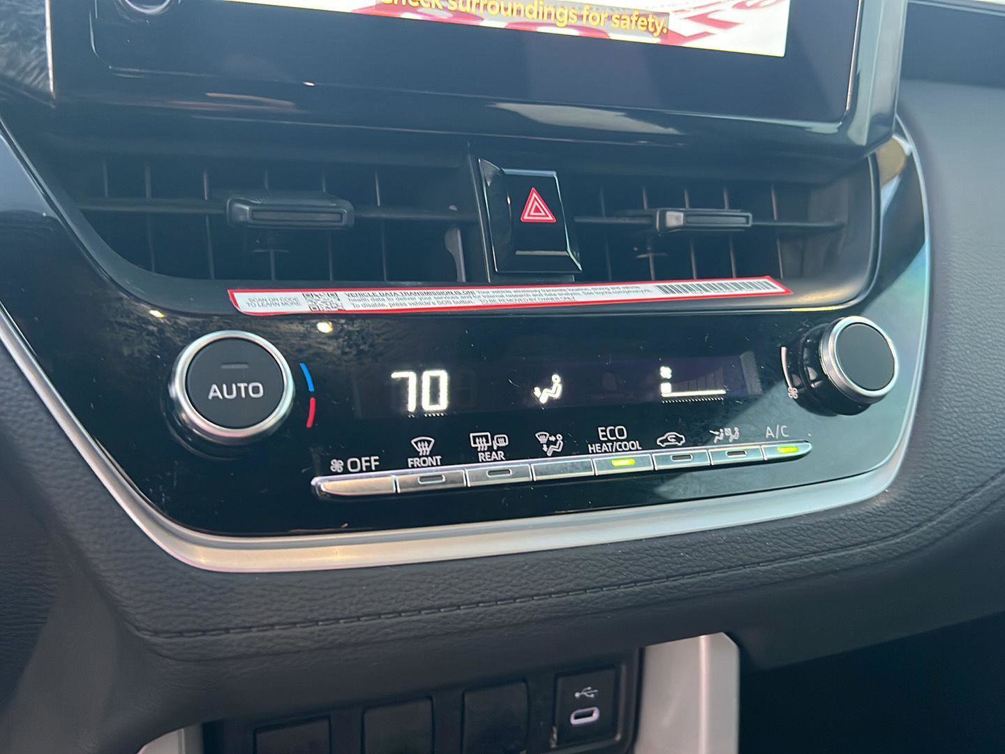 Used 2025 Toyota Corolla Cross AWD Hybrid image 28