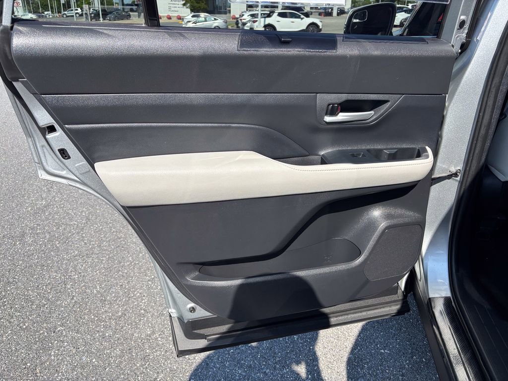 Certified 2024 Toyota Grand Highlander AWD image 48