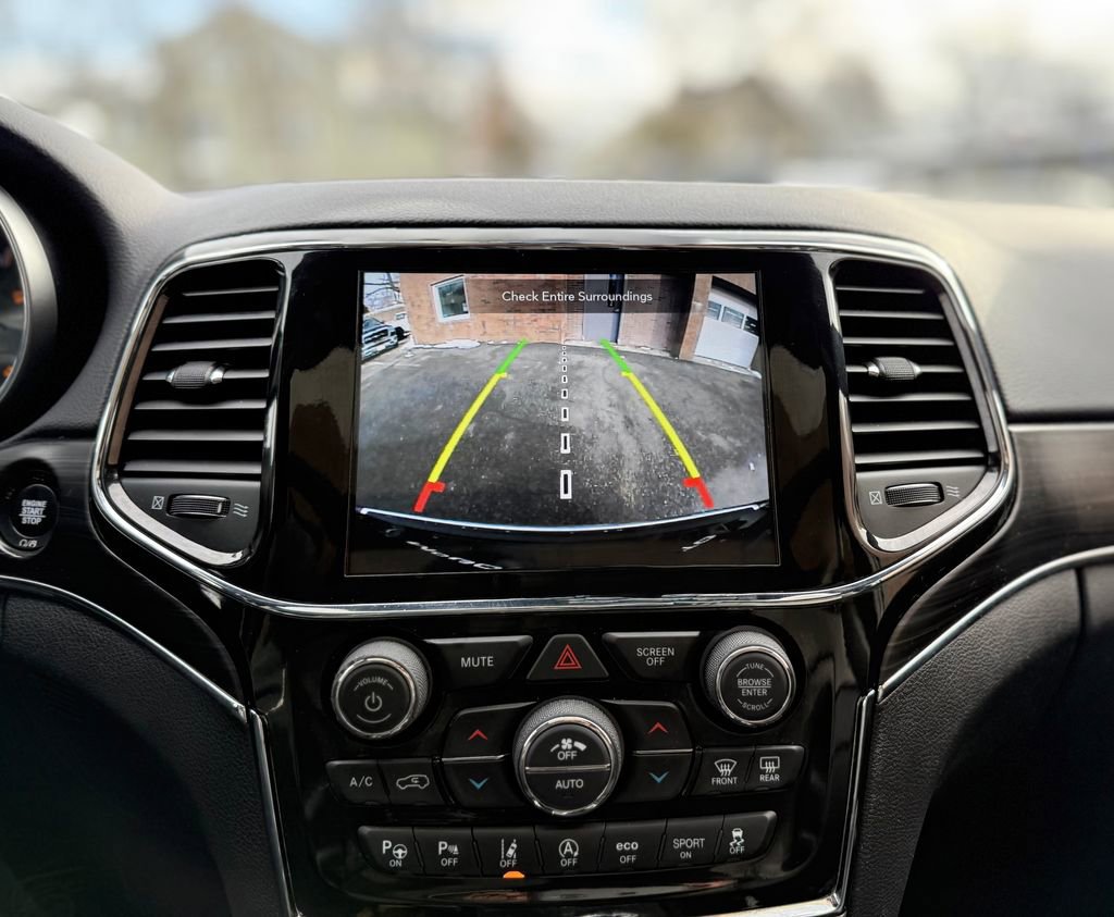 Used 2022 Jeep Grand Cherokee Limited w/ Tech Group image 29