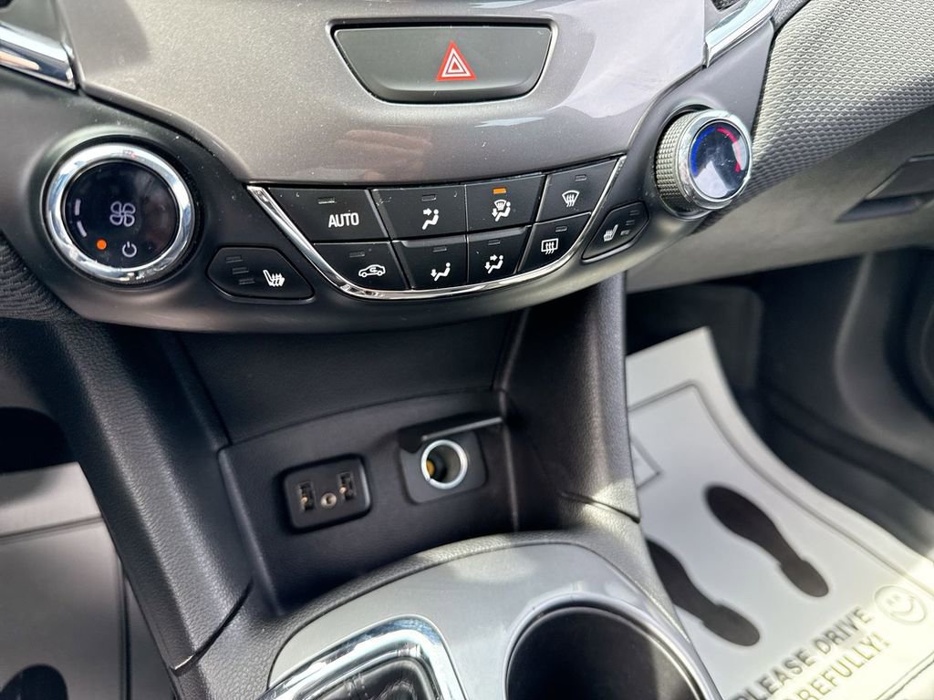Used 2019 Chevrolet Cruze LT image 19