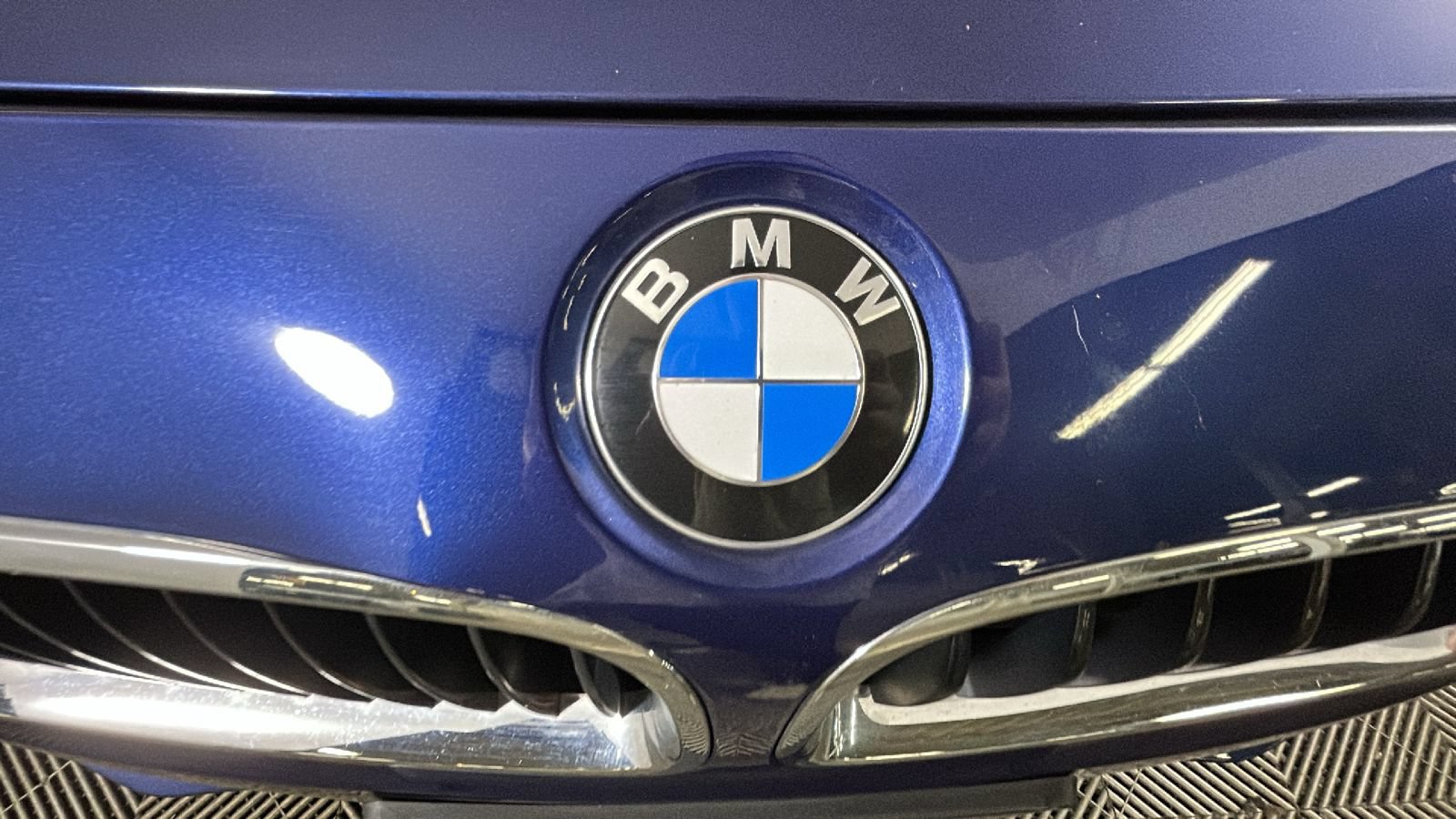 Used 2017 BMW 330i xDrive Sedan AWD/4WD image 10