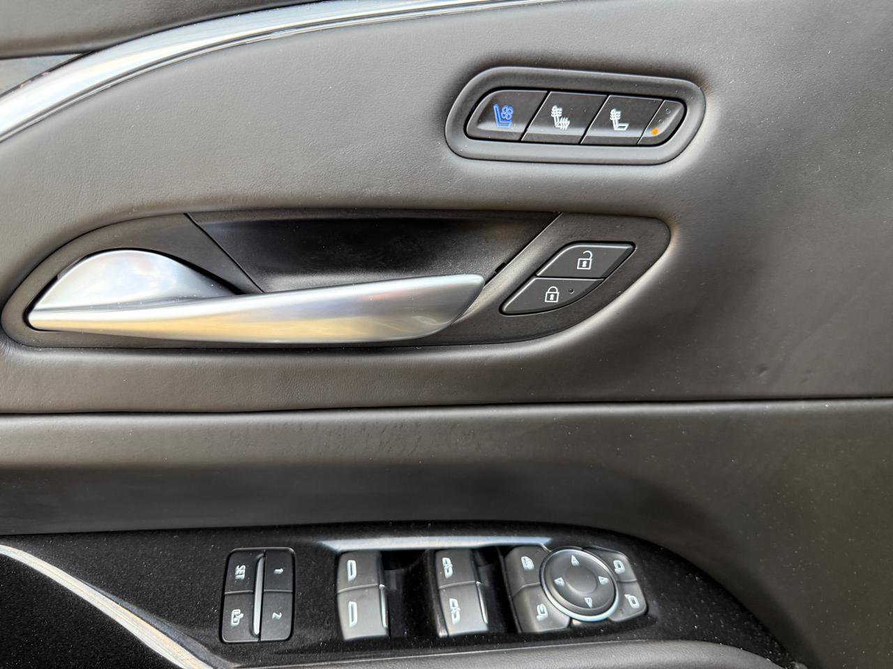 Used 2023 Cadillac Escalade V image 19