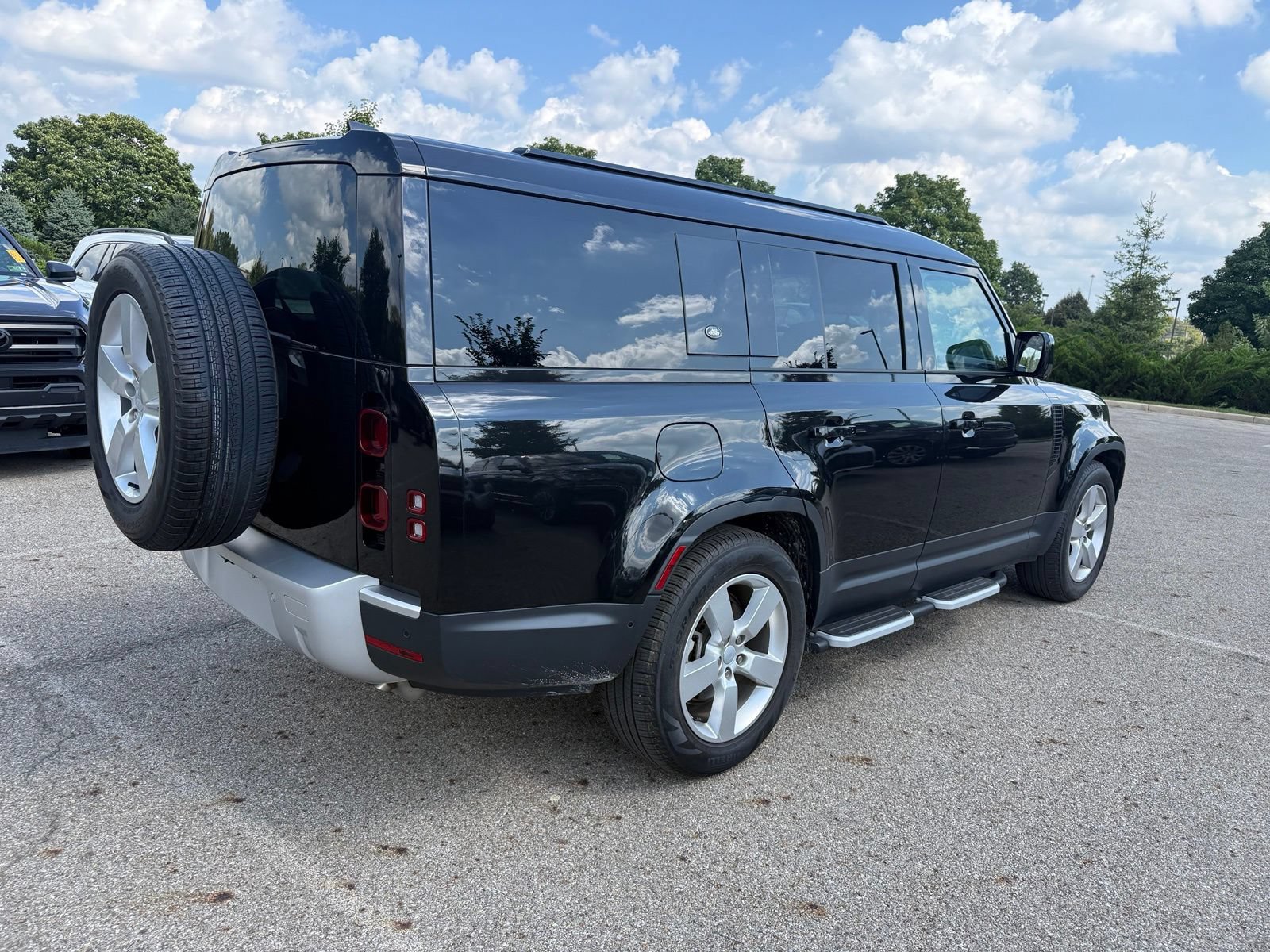 Used 2024 Land Rover Defender 130 S AWD/4WD image 5