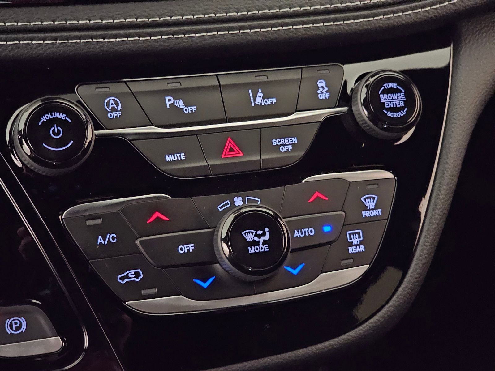 New 2026 Chrysler Pacifica Select w/ S Appearance Package FWD image 19