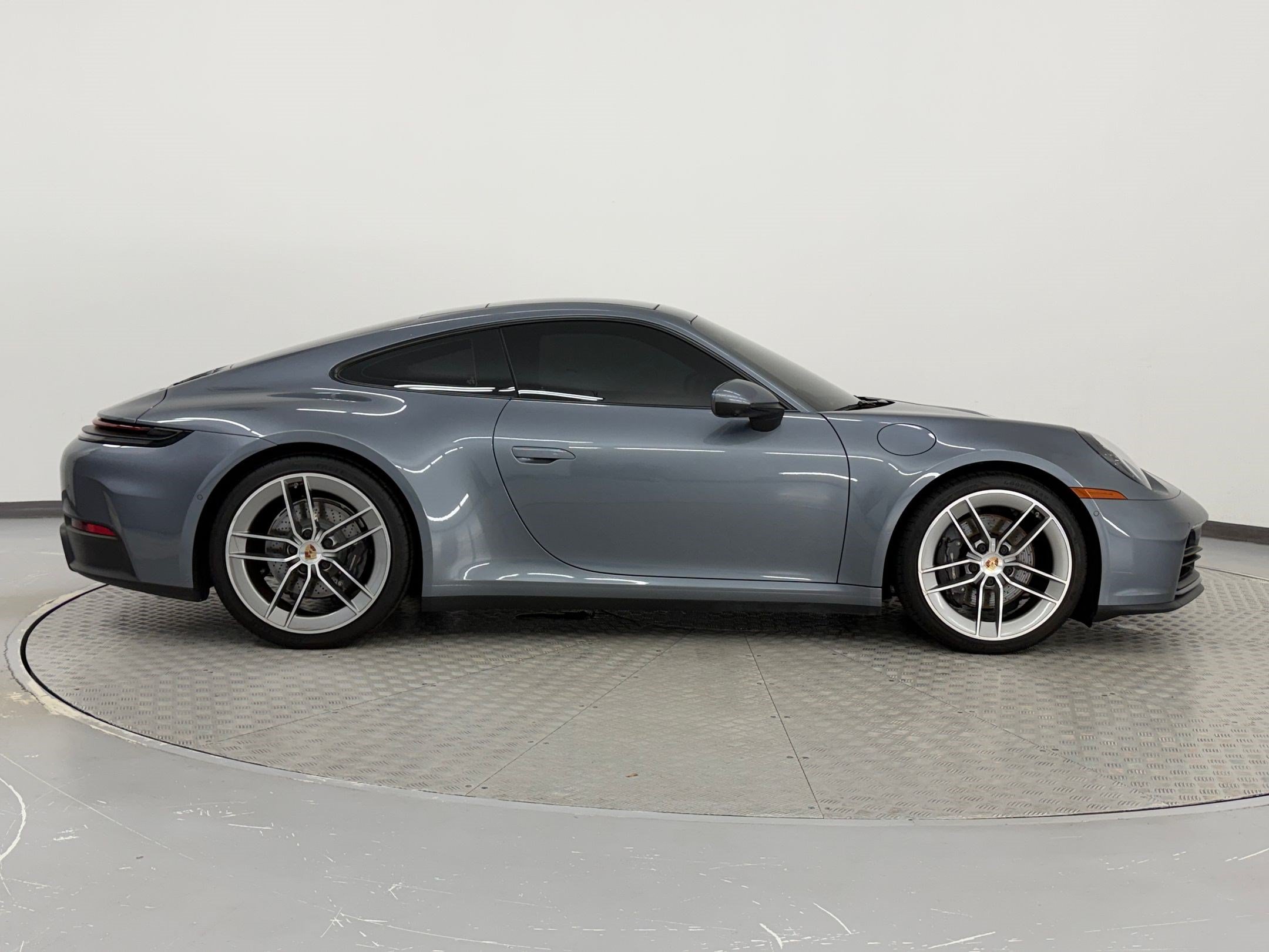 Certified 2025 Porsche 911 Carrera RWD image 8