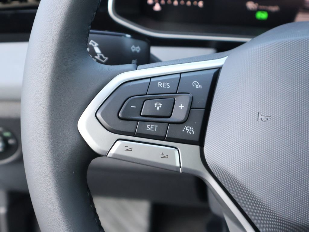 New 2026 Volkswagen Jetta SE image 30