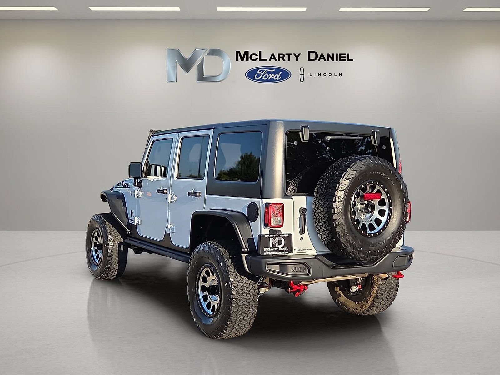 Used 2017 Jeep Wrangler Unlimited Rubicon AWD/4WD image 4