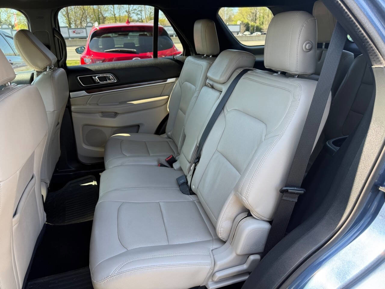 Used 2018 Ford Explorer Limited FWD image 10