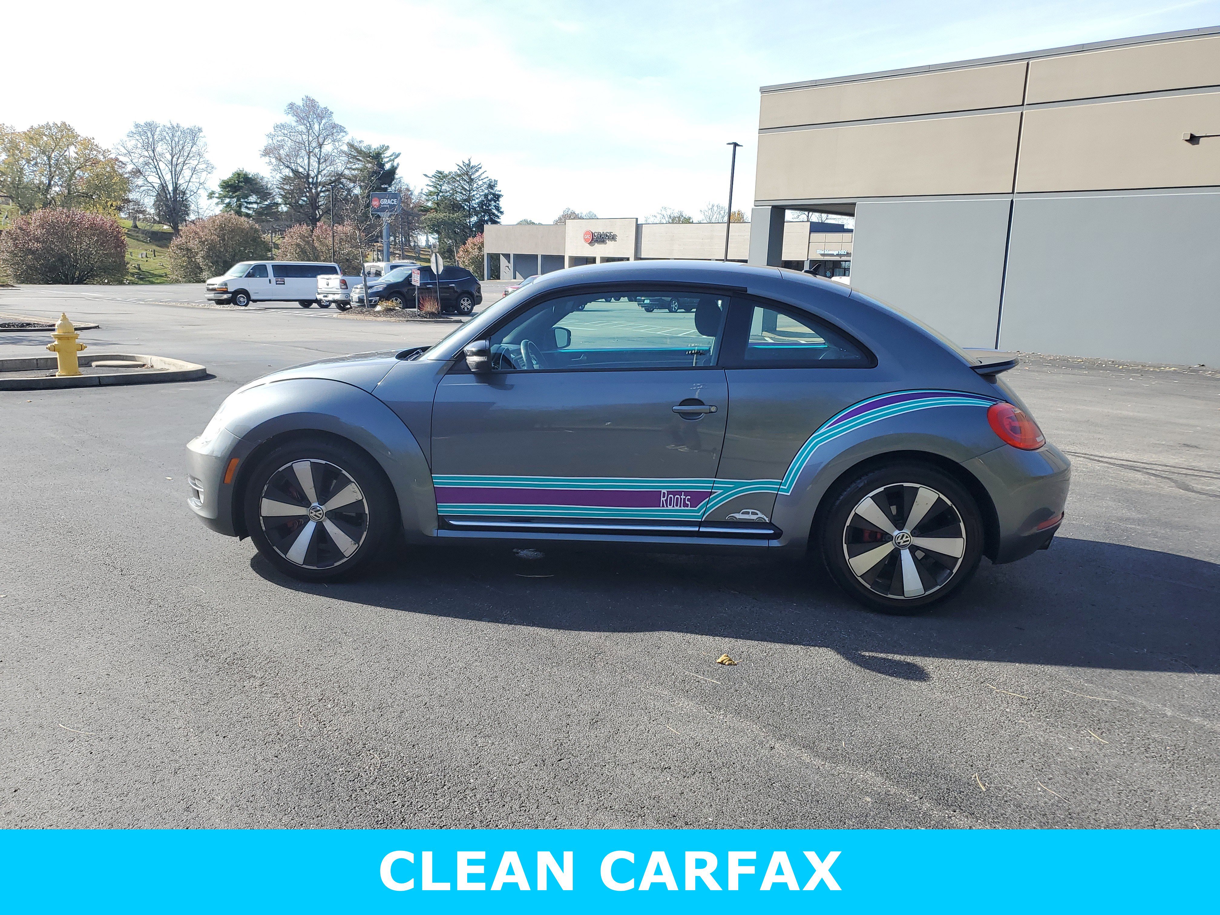 Used 2012 Volkswagen Beetle 2.0T image 8