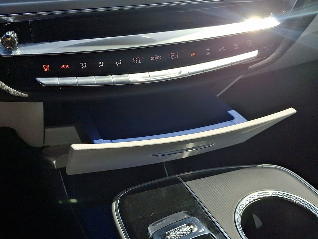 Used 2024 Cadillac Lyriq Luxury AWD/4WD image 26